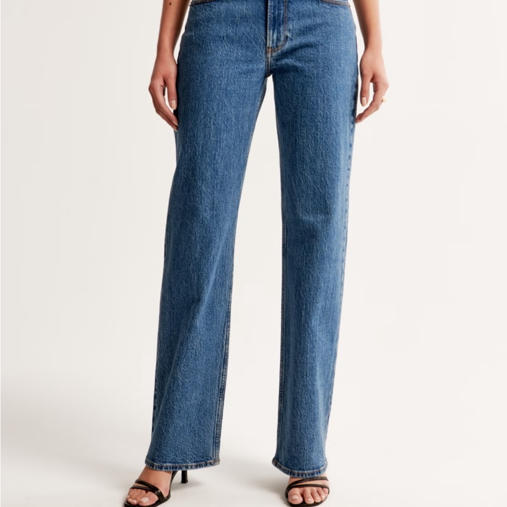 Abercrombie & Fitch Baggy Low Rise Jeans